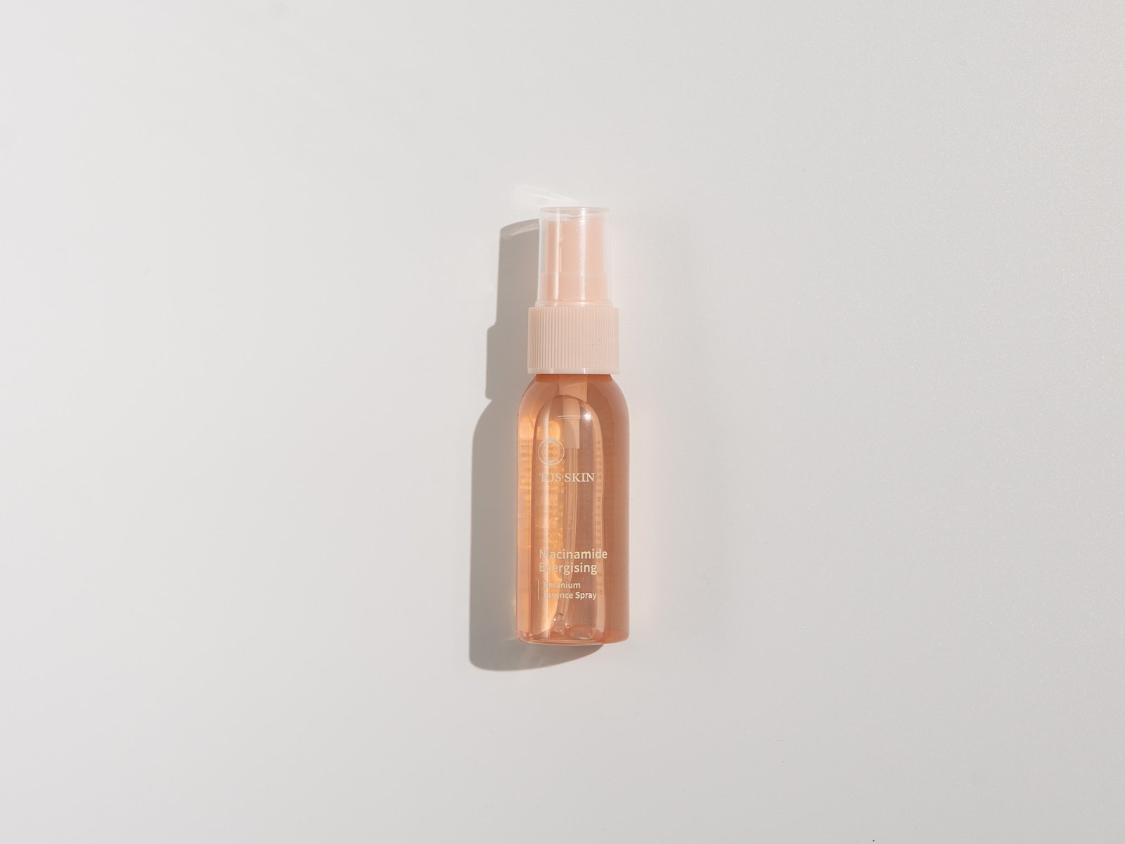 Niacinamide Energising Geranium Essence Spray